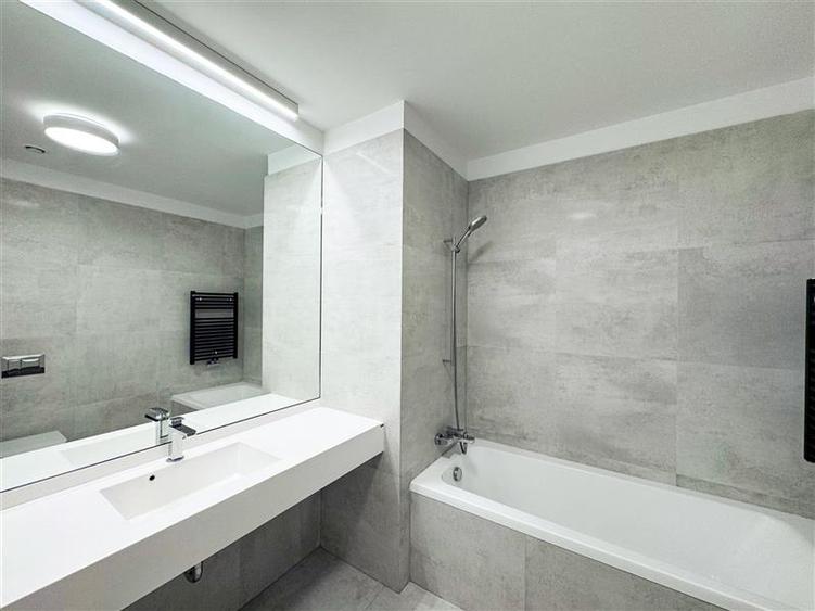 Apartament cu 2 camere semidecomandat, mobilat în Floreasca