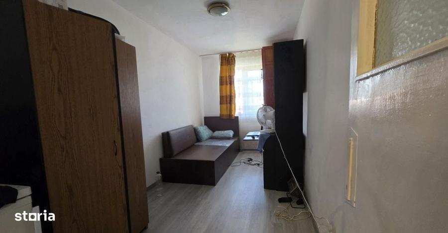 Garsonieră semidecomandată în Complex Studențesc — fotografia 3