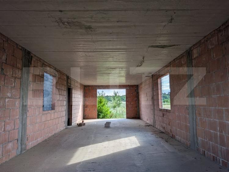 Casă individuală cu 6 camere cu Canalizare în Exterior Vest