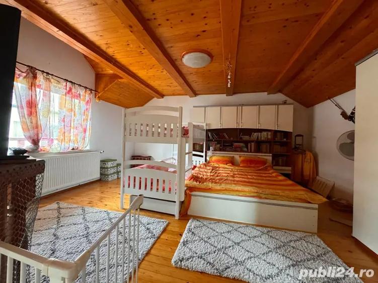 Casă cu 5 camere în Călugareni