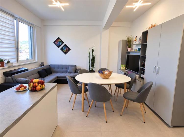 Apartament cu 2 camere nedecomandat în Central