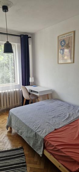 Apartament cu 3 camere decomandat în Iosia