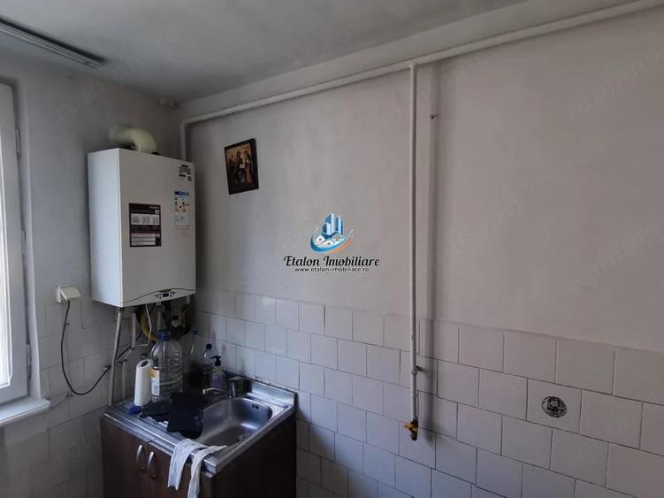 Apartament cu 2 camere decomandat în Mărăței