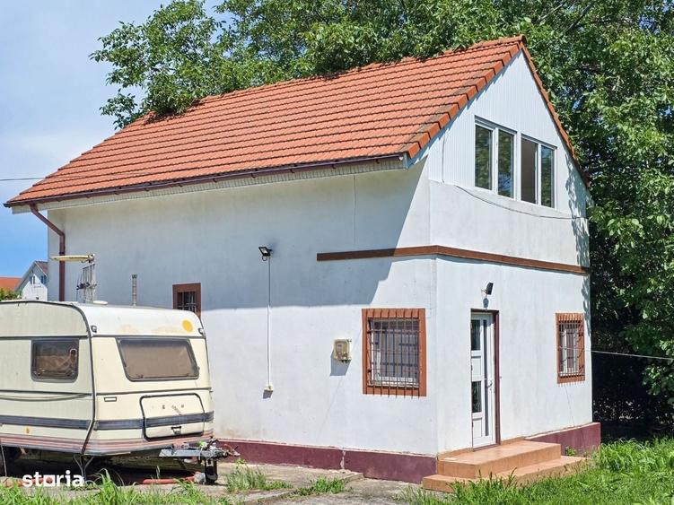 Casă cu 3 camere în Central