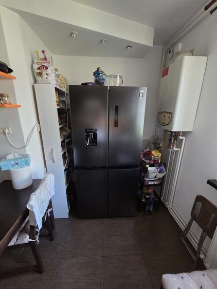 Apartament cu 4 camere decomandat, mobilat în Drumul Taberei