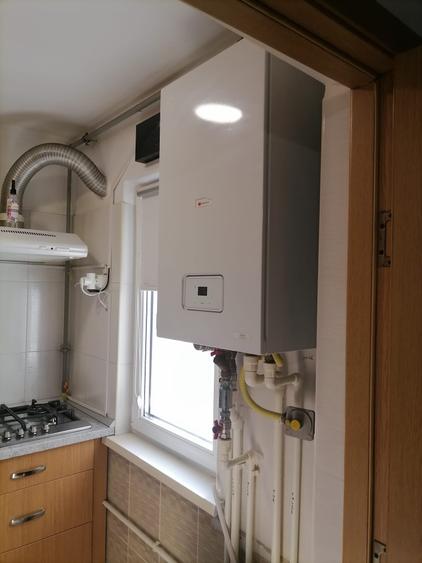 Apartament cu 2 camere nedecomandat în Brotăcei