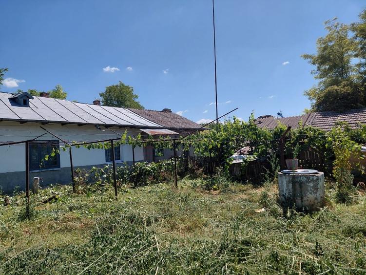 Casă individuală cu 4 camere cu Teren 800 Mp în Călărașii Vechi