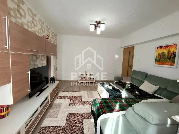 Apartament cu 3 camere semidecomandat în Ultracentral