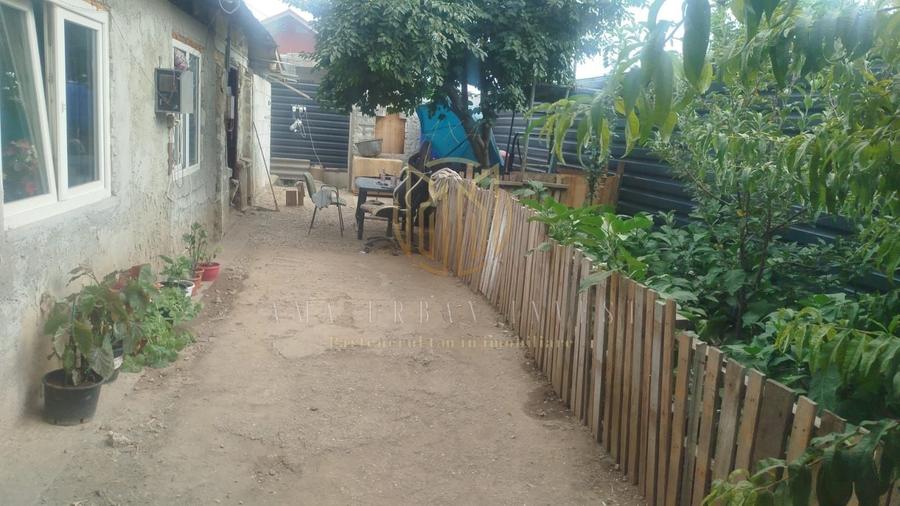 Casă individuală cu 2 camere cu Canalizare în Berceni