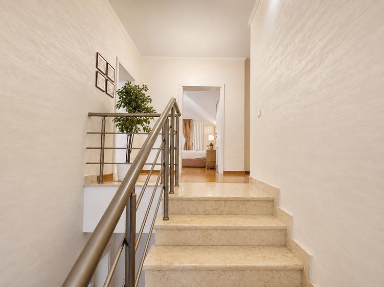 Vila spatioasa de vanzare 7 camere cu gradina amenajata si terasa spectaculoasa - 22