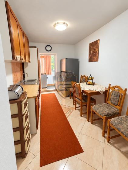 Apartament cu 3 camere decomandat în Faleza Nord