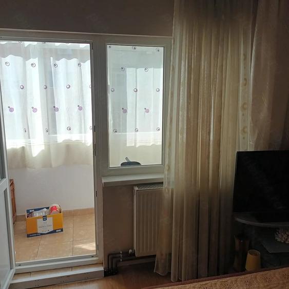 Apartament cu 2 camere decomandat în Ostroveni