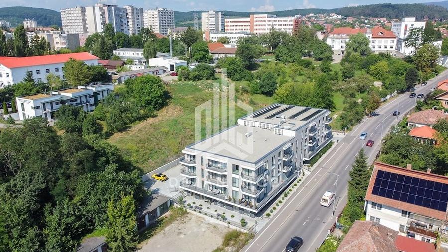 Garsonieră decomandată în Central