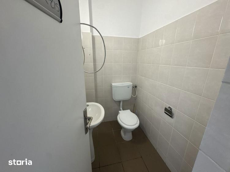 Spațiu comercial, de 80 mp, în Vitan