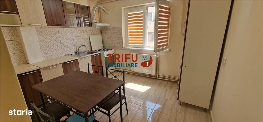 Garsonieră decomandată în Central
