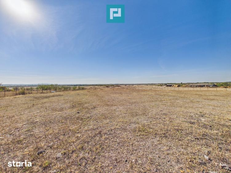 Teren de 5000 mp, în Central