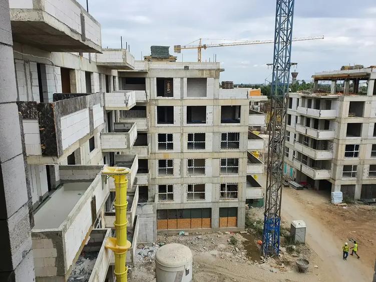 Apartament cu 2 camere decomandat în Theodor Pallady