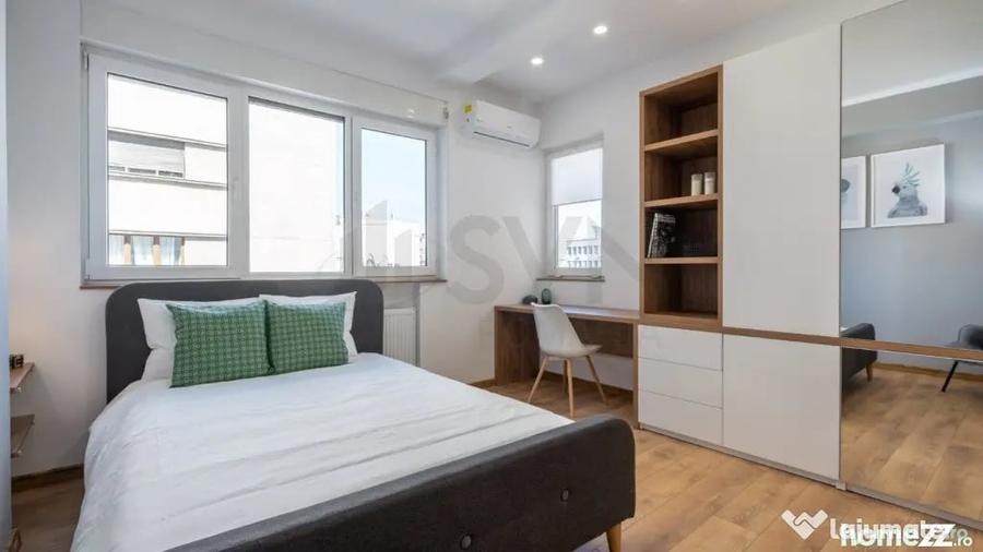 Apartament cu 6 camere decomandat în P-ța Universității