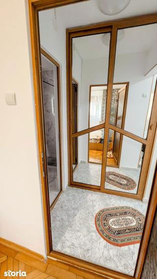 Apartament cu 2 camere, mobilat în Micro 19