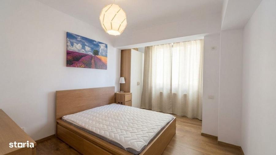 Apartament cu 3 camere decomandat în Jiului