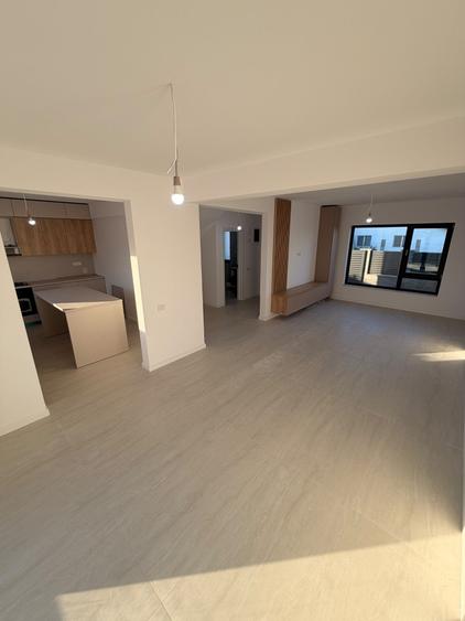 Casă individuală cu 4 camere cu Teren 375 Mp în Berceni