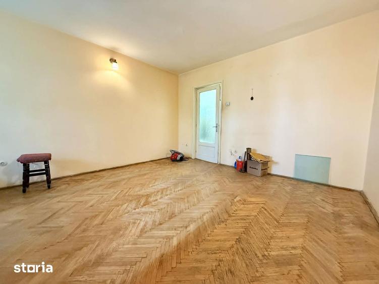 Garsonieră în Podu Roș