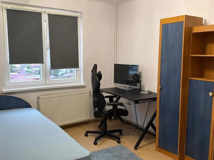 Apartament cu 3 camere semidecomandat în Rahova