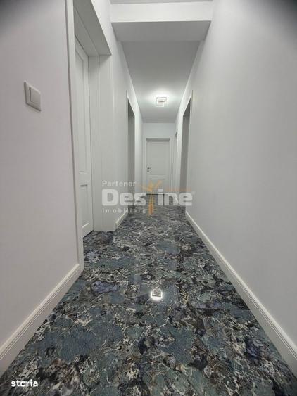Casă cu 4 camere cu Canalizare în Breazu