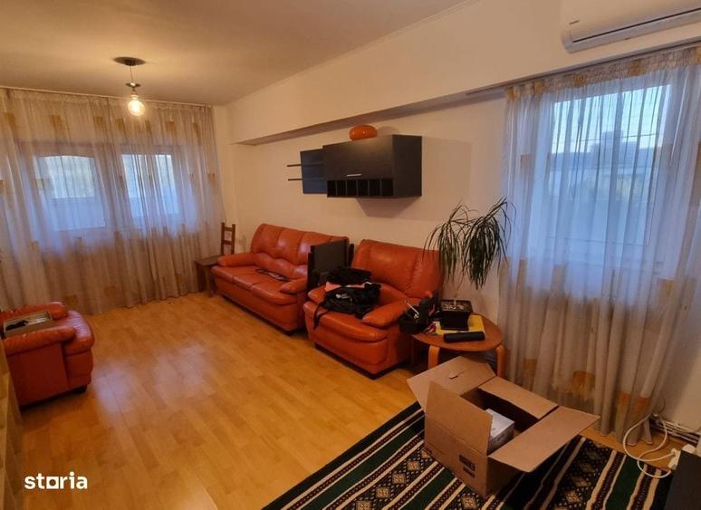 Apartament cu 3 camere în Nicolina