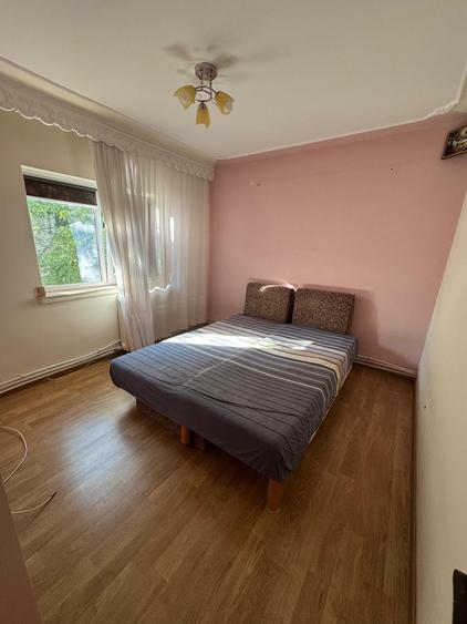 Apartament cu 2 camere decomandat în Nicolina
