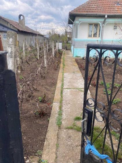Casă cu 4 camere în Grădiștea