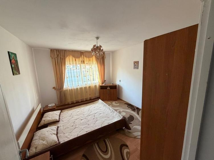 Casă cu 3 camere cu Teren 300 Mp în Mihai Viteazu