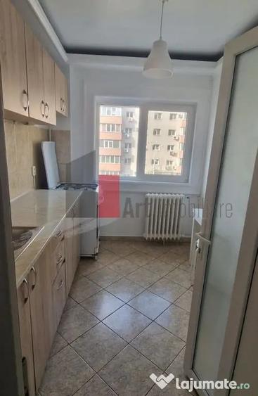Apartament cu 2 camere semidecomandat în Moșilor