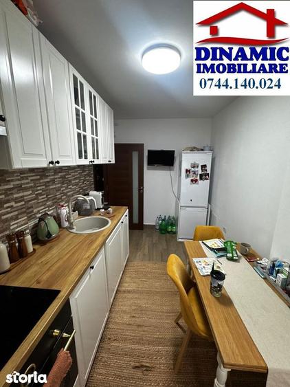 Garsonieră în Vest