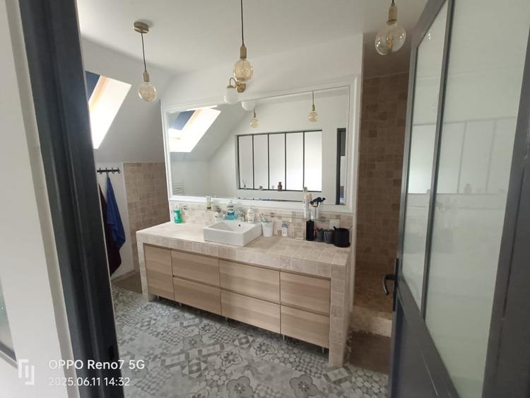 Casă individuală cu 5 camere cu Canalizare în Lunca