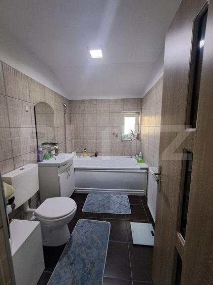 Duplex cu 4 camere cu Canalizare în Ghimbav
