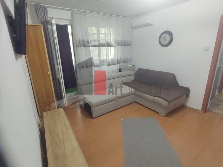 Apartament cu 2 camere semidecomandat în Alexandru Obregia