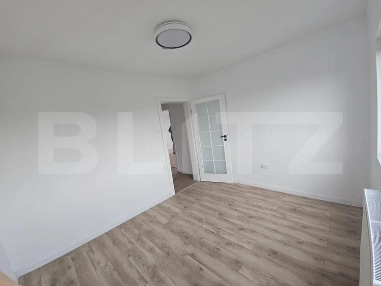 Apartament cu 3 camere semidecomandat în Splai Bahlui