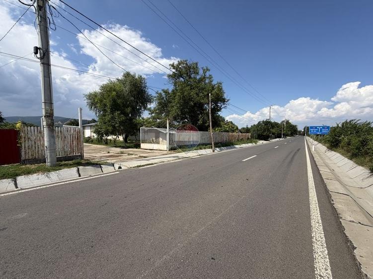 Spațiu industrial, de 310 mp, în Sud-Vest
