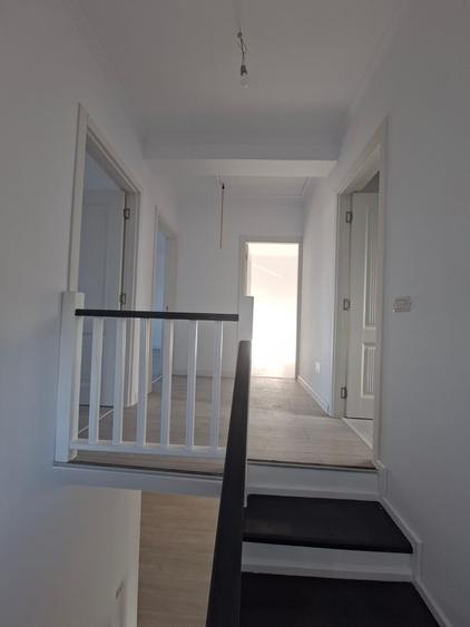Duplex cu 4 camere cu Canalizare în Miroslava
