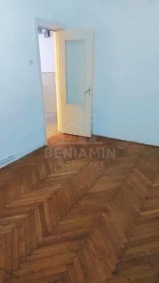 Apartament cu 2 camere decomandat în Astra