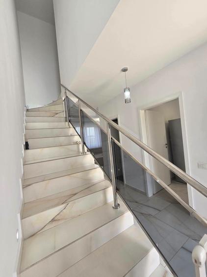 Duplex cu 3 camere cu Canalizare în Dobroești