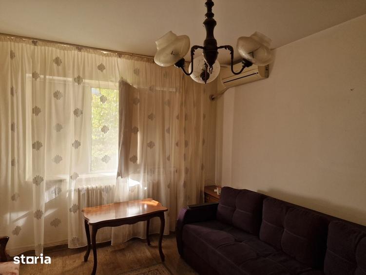 Apartament cu 3 camere decomandat în Tătărași
