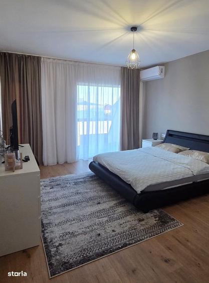 Casă cu 4 camere cu Teren 300 Mp în Central