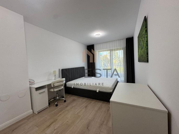 Apartament cu 3 camere semidecomandat, mobilat în Zorilor