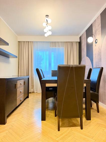 Apartament cu 4 camere decomandat în Floreasca