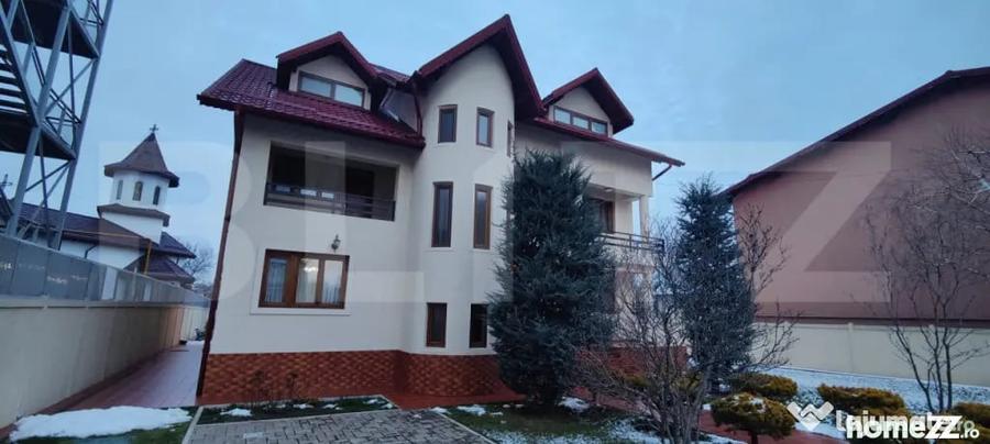 Casă cu 6 camere cu Teren 1178 Mp în Cetate