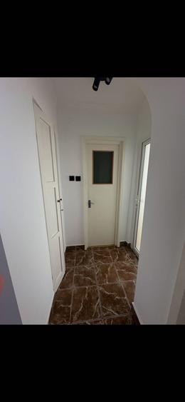 Apartament cu 4 camere decomandat în Banat