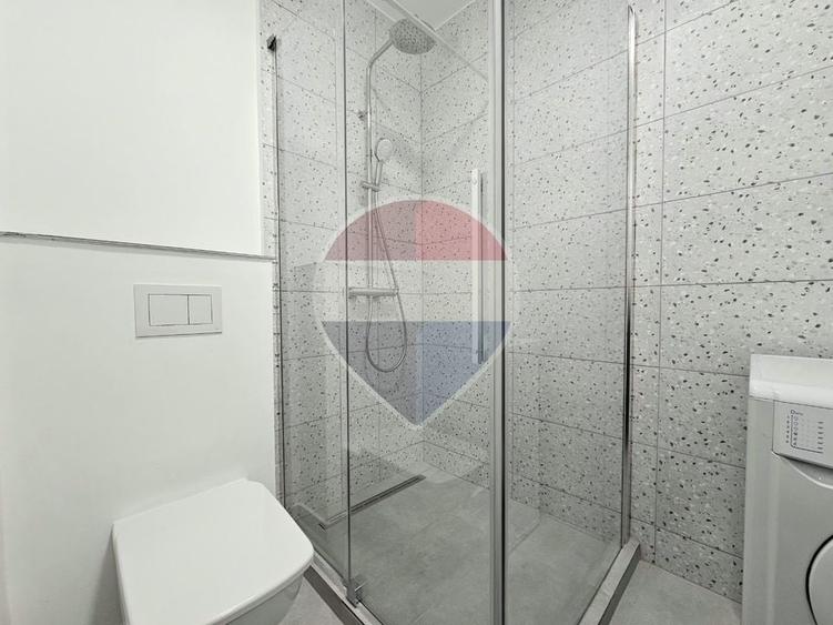 Apartament cu 2 camere semidecomandat, mobilat în Florești
