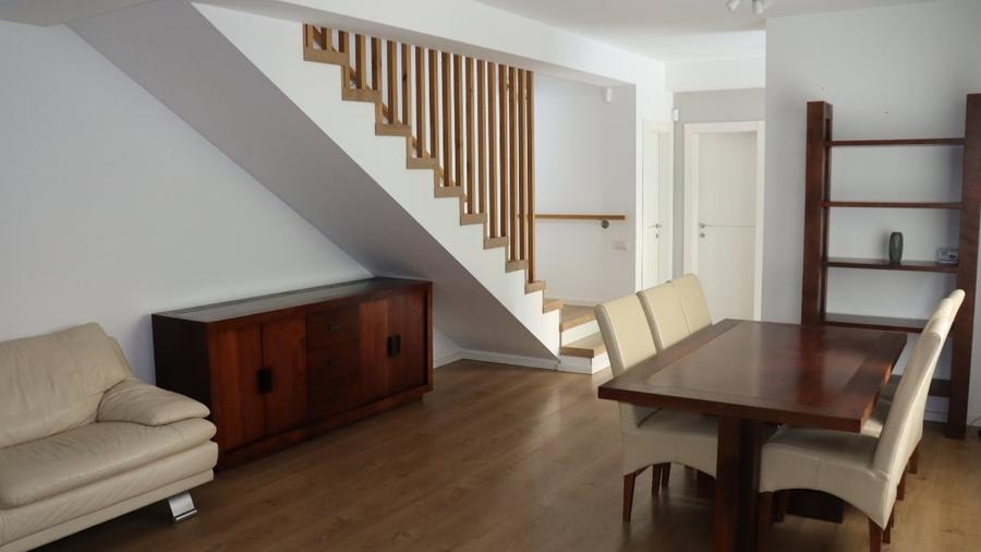 Duplex cu 4 camere cu Garaj în Tunari